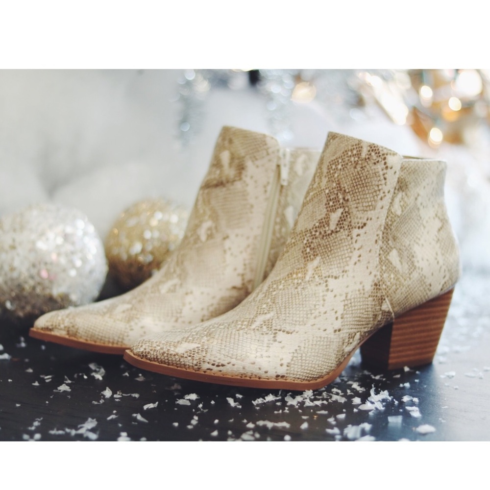 🆕COCONUTS By MATISSE Snake Print Leather Booties
